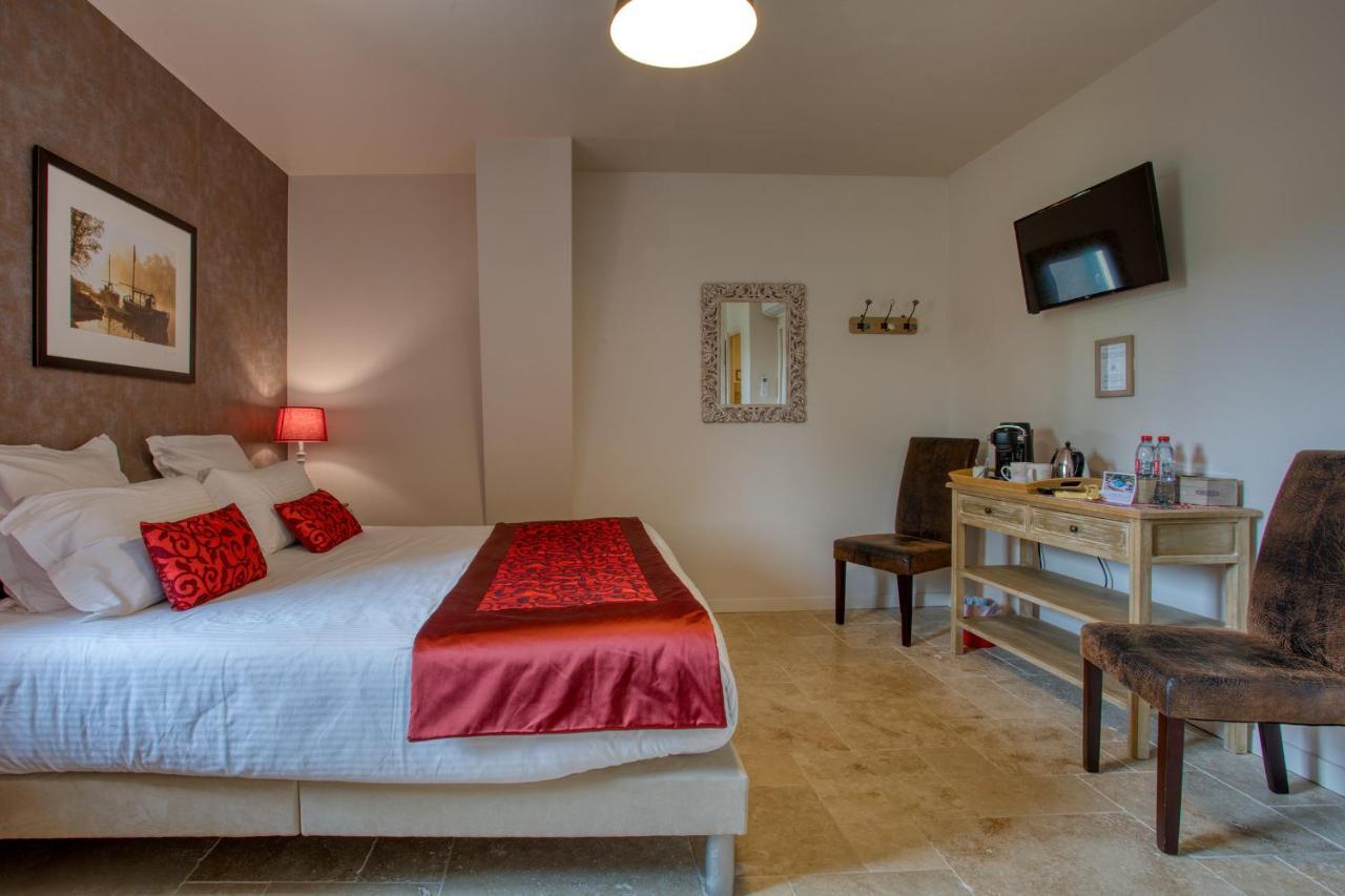 Domaine Des Pierres Blanches - Chambres D'Hotes Carlux Ngoại thất bức ảnh