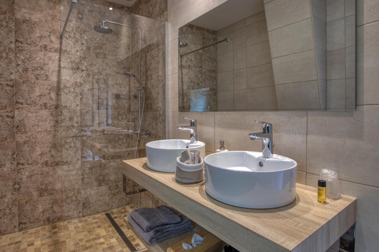 Domaine Des Pierres Blanches - Chambres D'Hotes Carlux Ngoại thất bức ảnh