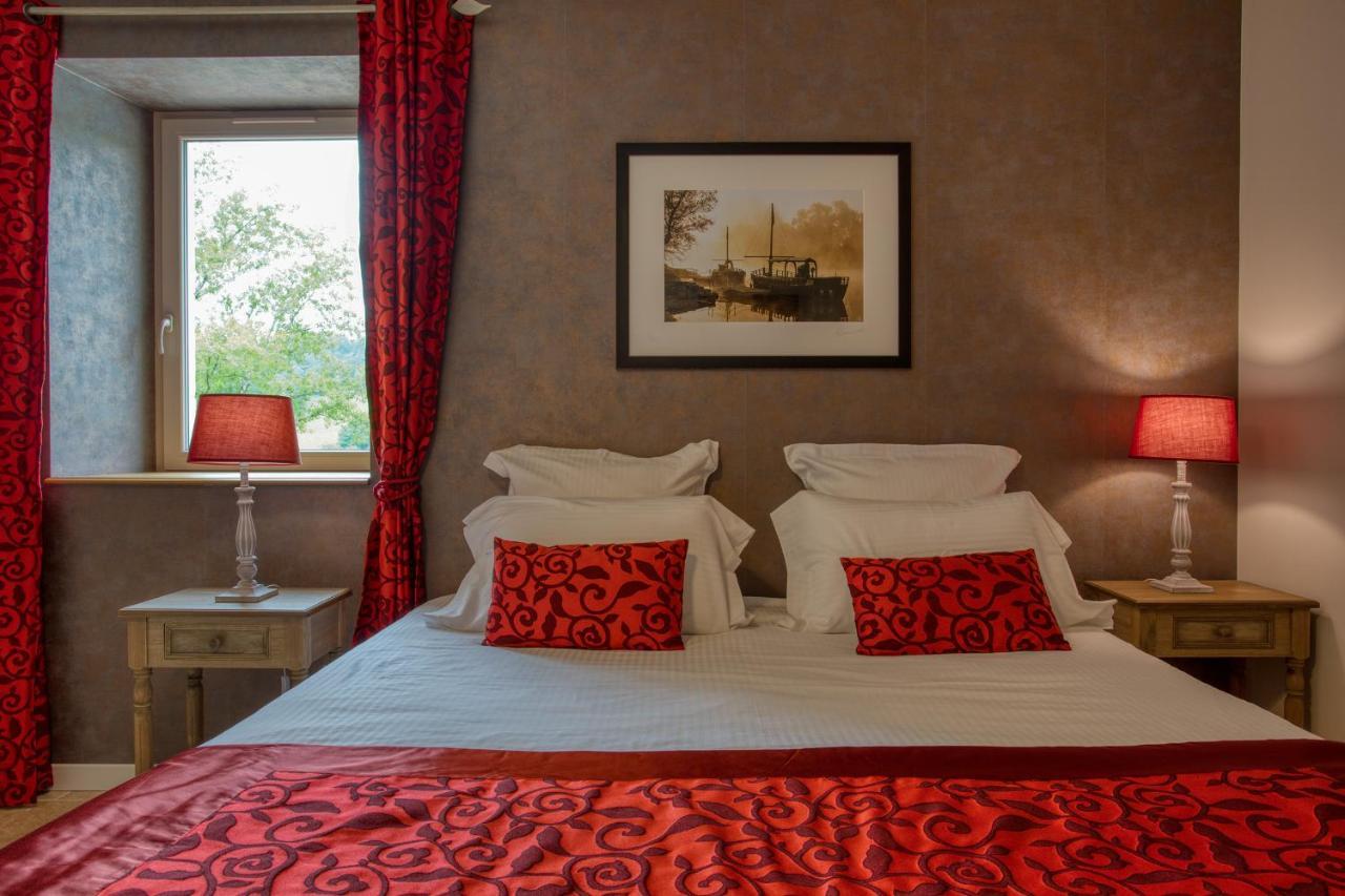 Domaine Des Pierres Blanches - Chambres D'Hotes Carlux Ngoại thất bức ảnh
