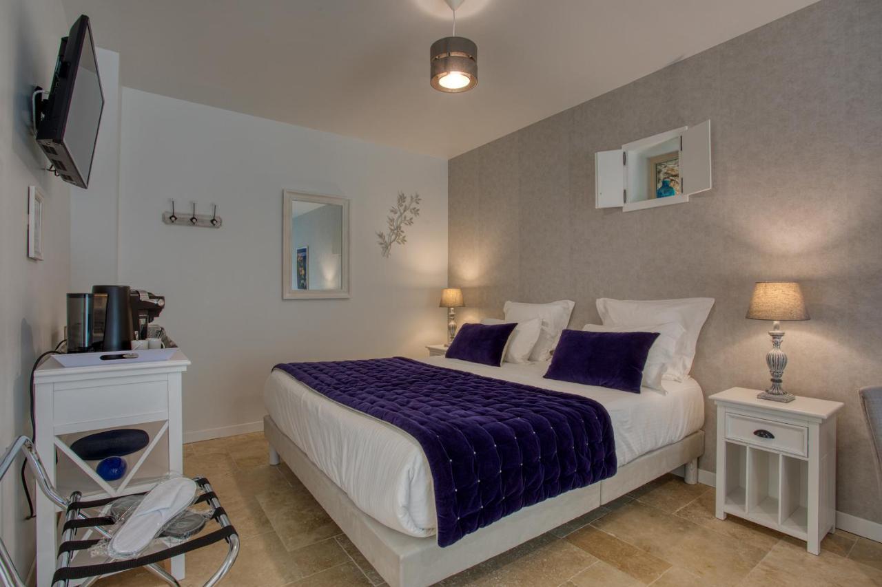 Domaine Des Pierres Blanches - Chambres D'Hotes Carlux Ngoại thất bức ảnh